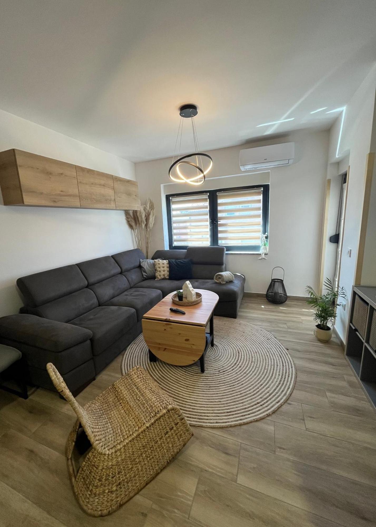 Apartman Sandra Nova Gradiska Bagian luar foto